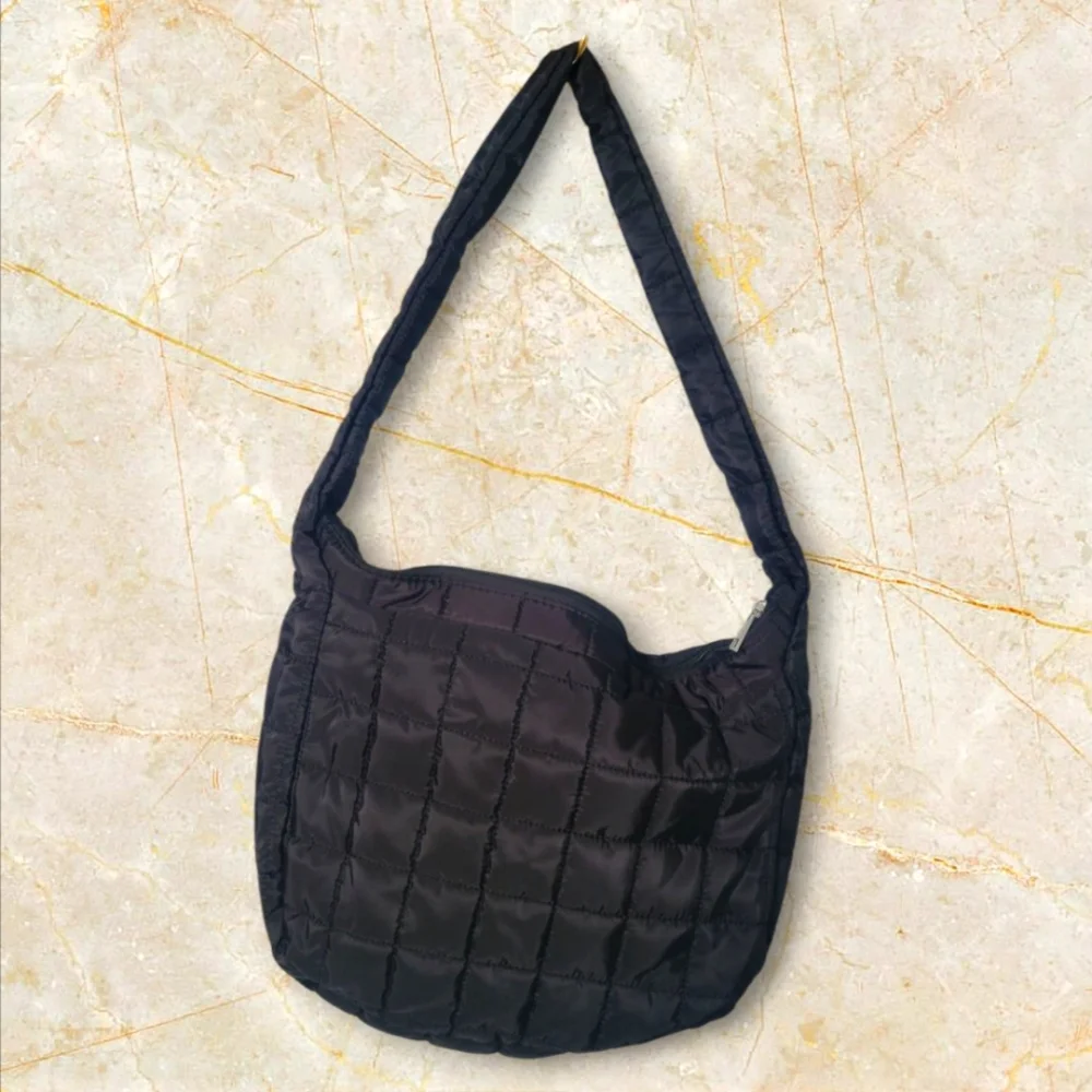 Black Quilted Puffer Shoulder Bag Lightweight Zip Tote Light-Colored Interior
